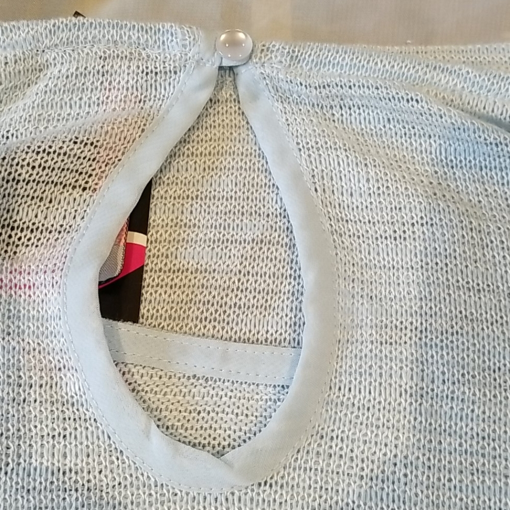 Long sleeve light blue top - Picture 3 of 6